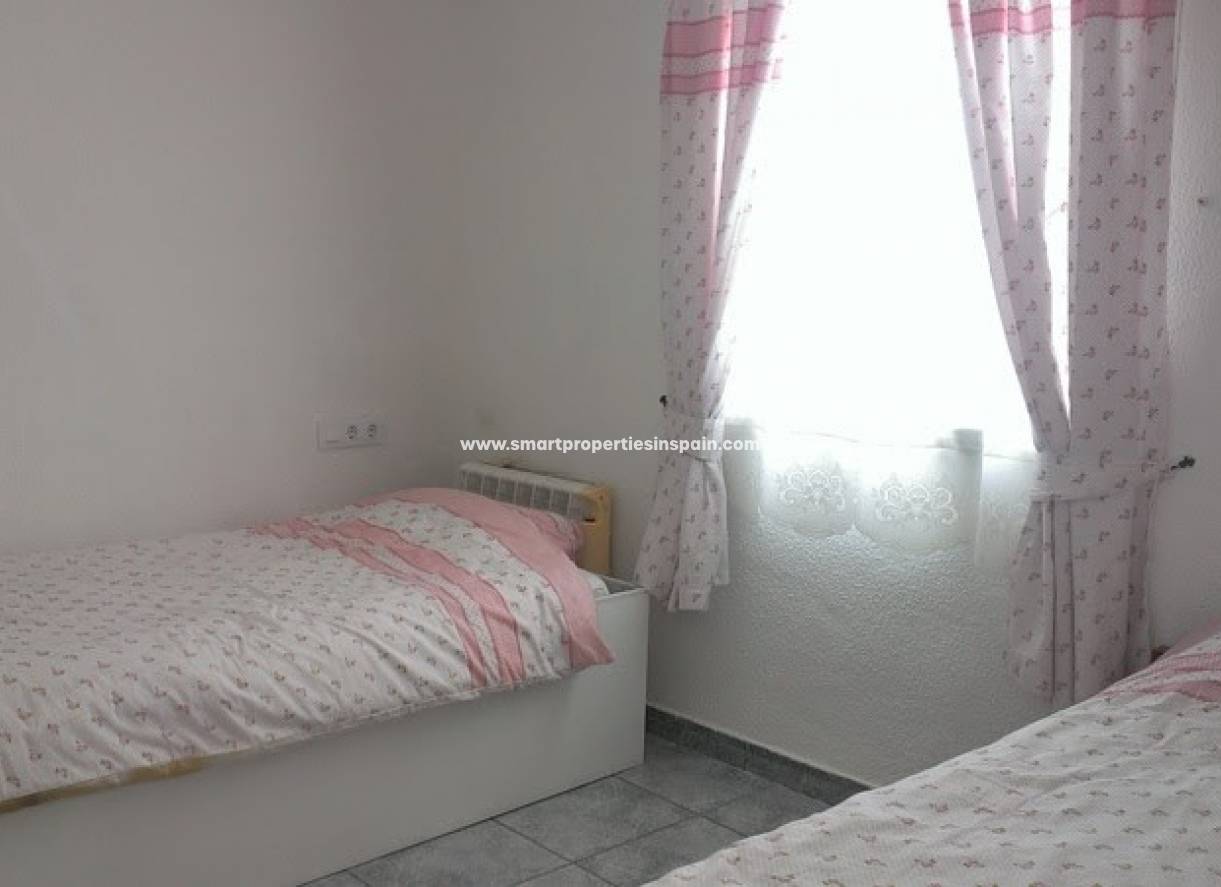 Wederverkoop - Detached Villa - La Marina - Urbanización La Marina
