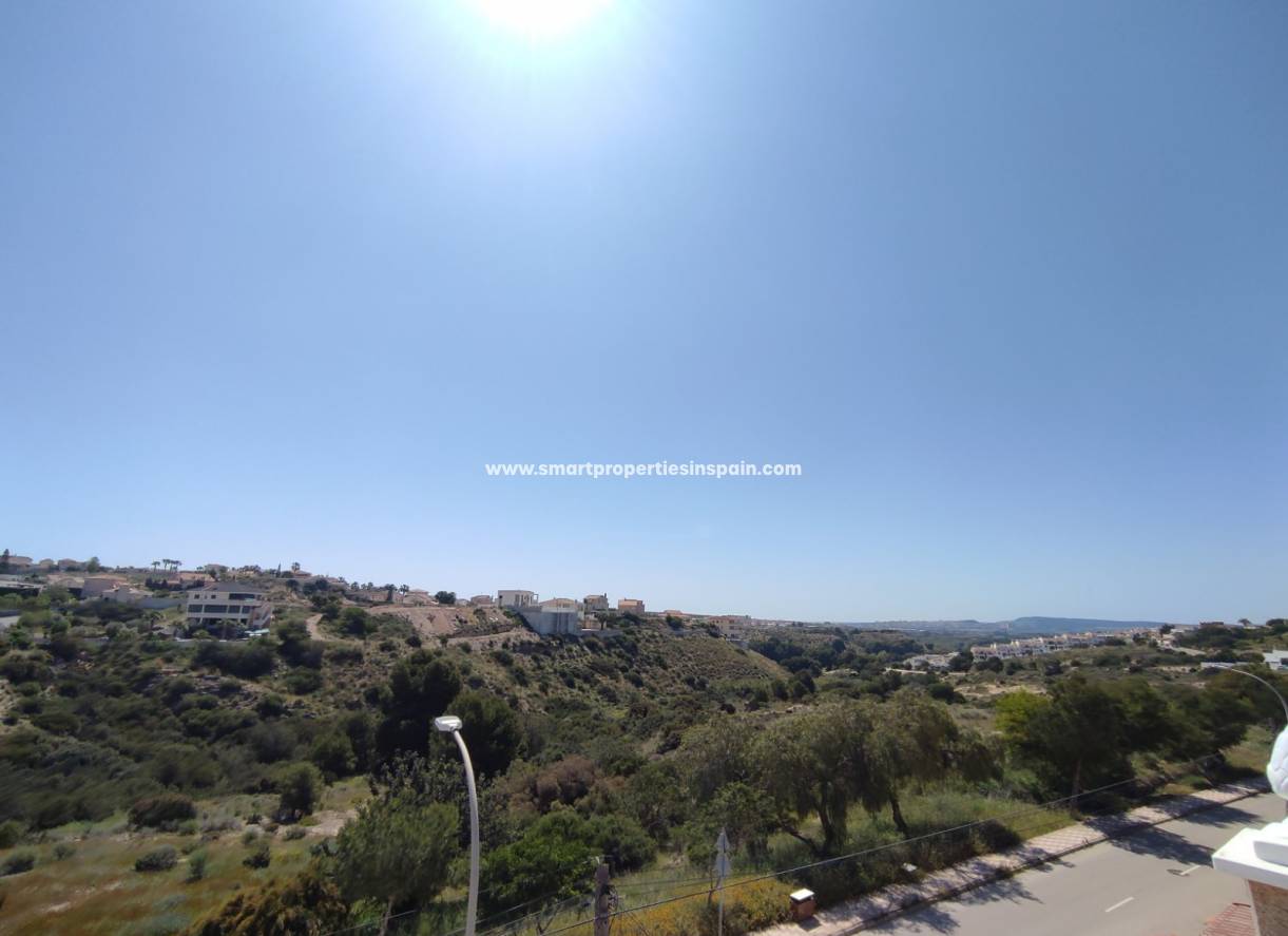 Wederverkoop - Detached Villa - La Marina - Urbanización La Marina