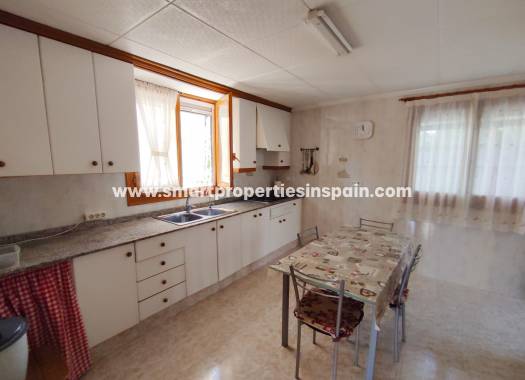 Wederverkoop - Detached Villa - La Marina - Urbanización La Marina