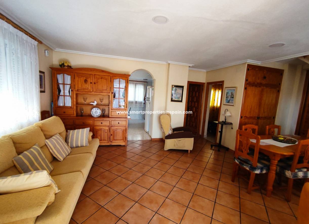 Wederverkoop - Detached Villa - La Marina - Urbanización La Marina
