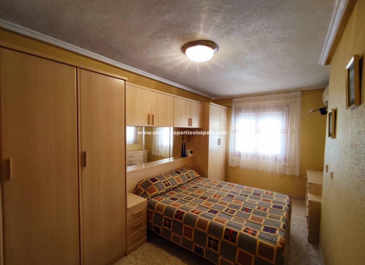 Wederverkoop - Detached Villa - La Marina - Urbanización La Marina