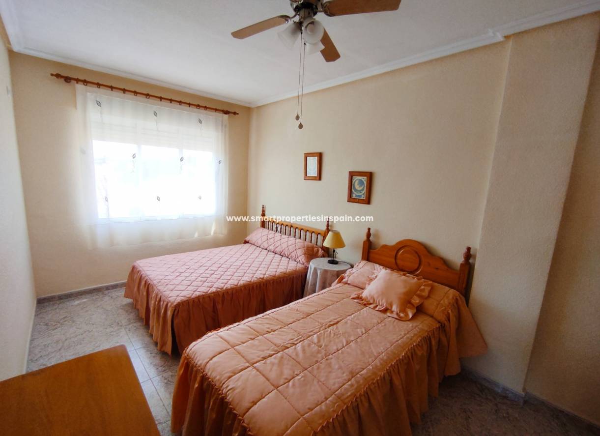 Wederverkoop - Detached Villa - La Marina - Urbanización La Marina