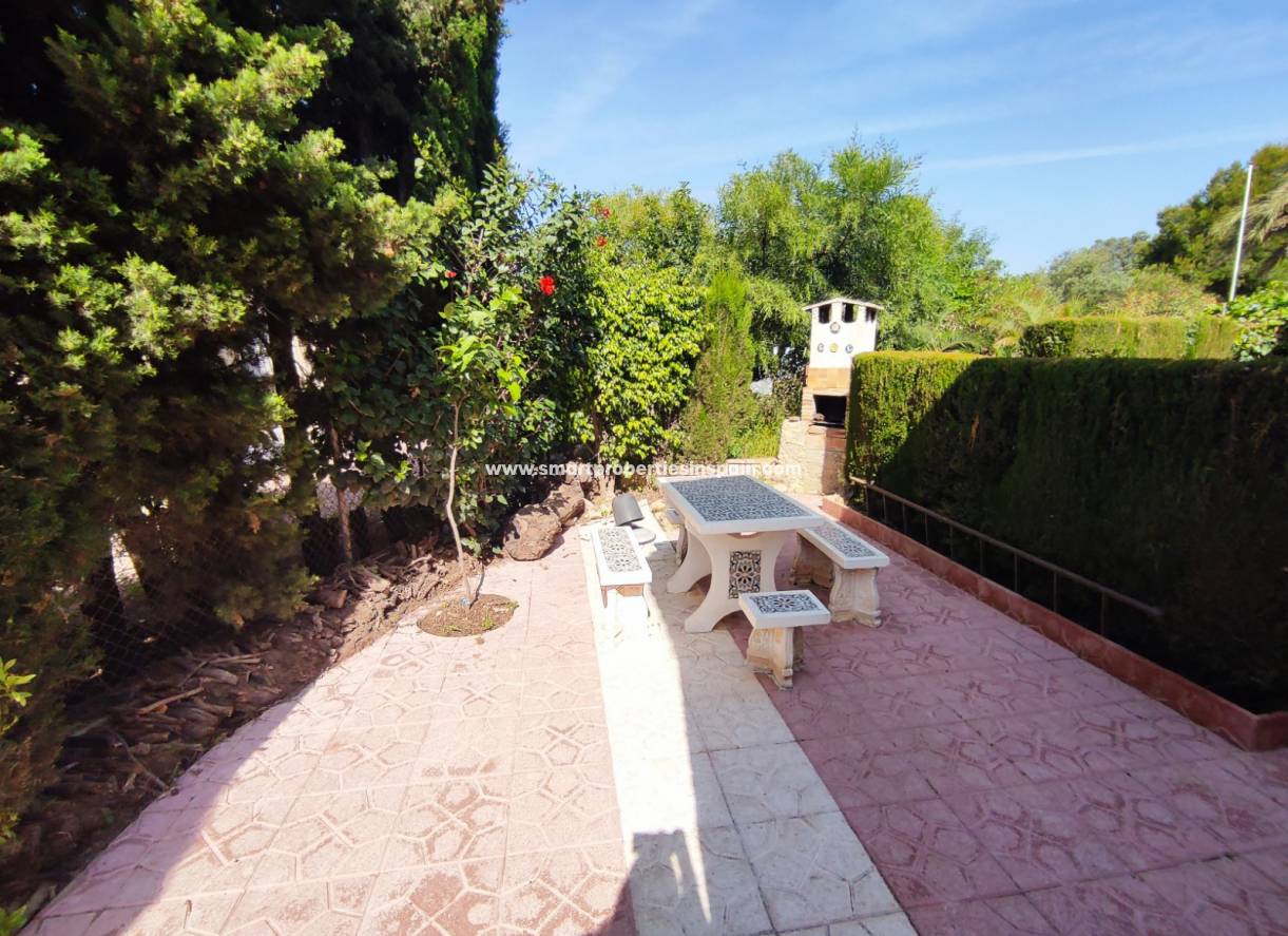 Wederverkoop - Detached Villa - La Marina - Urbanización La Marina