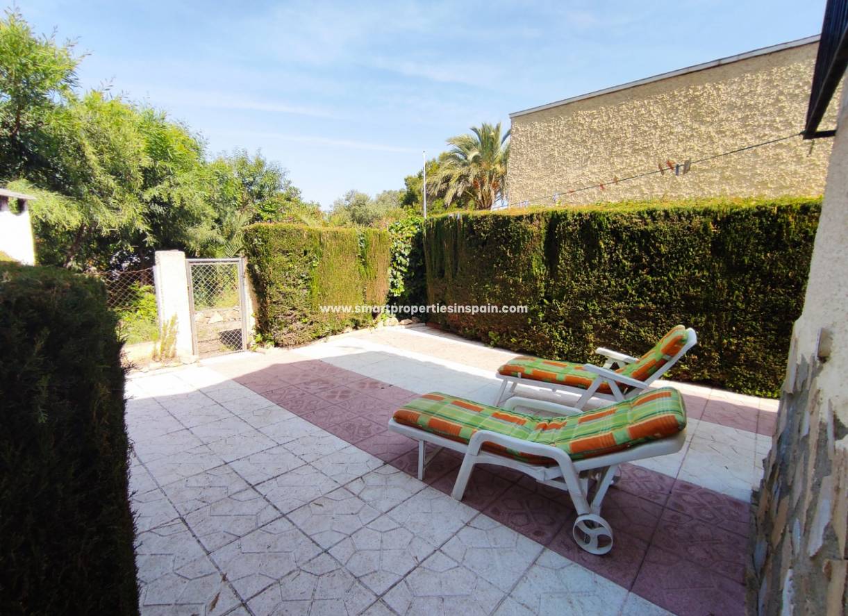 Wederverkoop - Detached Villa - La Marina - Urbanización La Marina