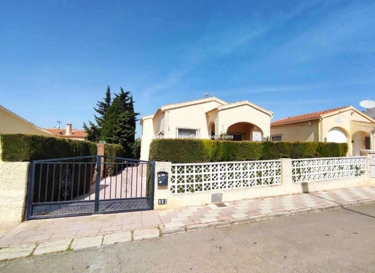 Wederverkoop - Detached Villa - La Marina - Urbanización La Marina