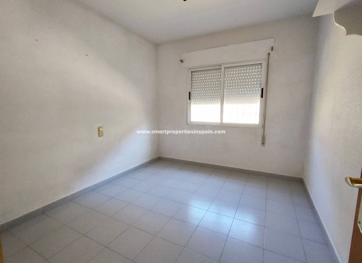 Wederverkoop - Detached Villa - La Marina - Urbanización La Marina