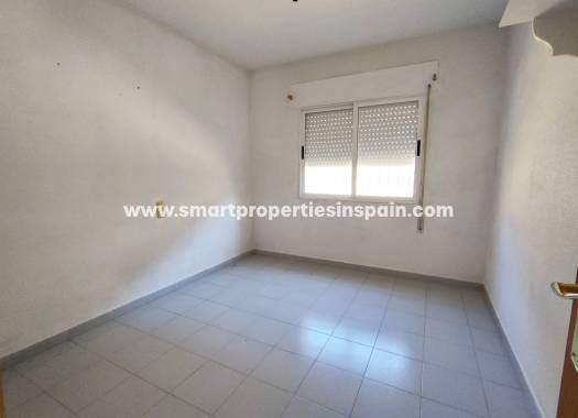 Wederverkoop - Detached Villa - La Marina - Urbanización La Marina
