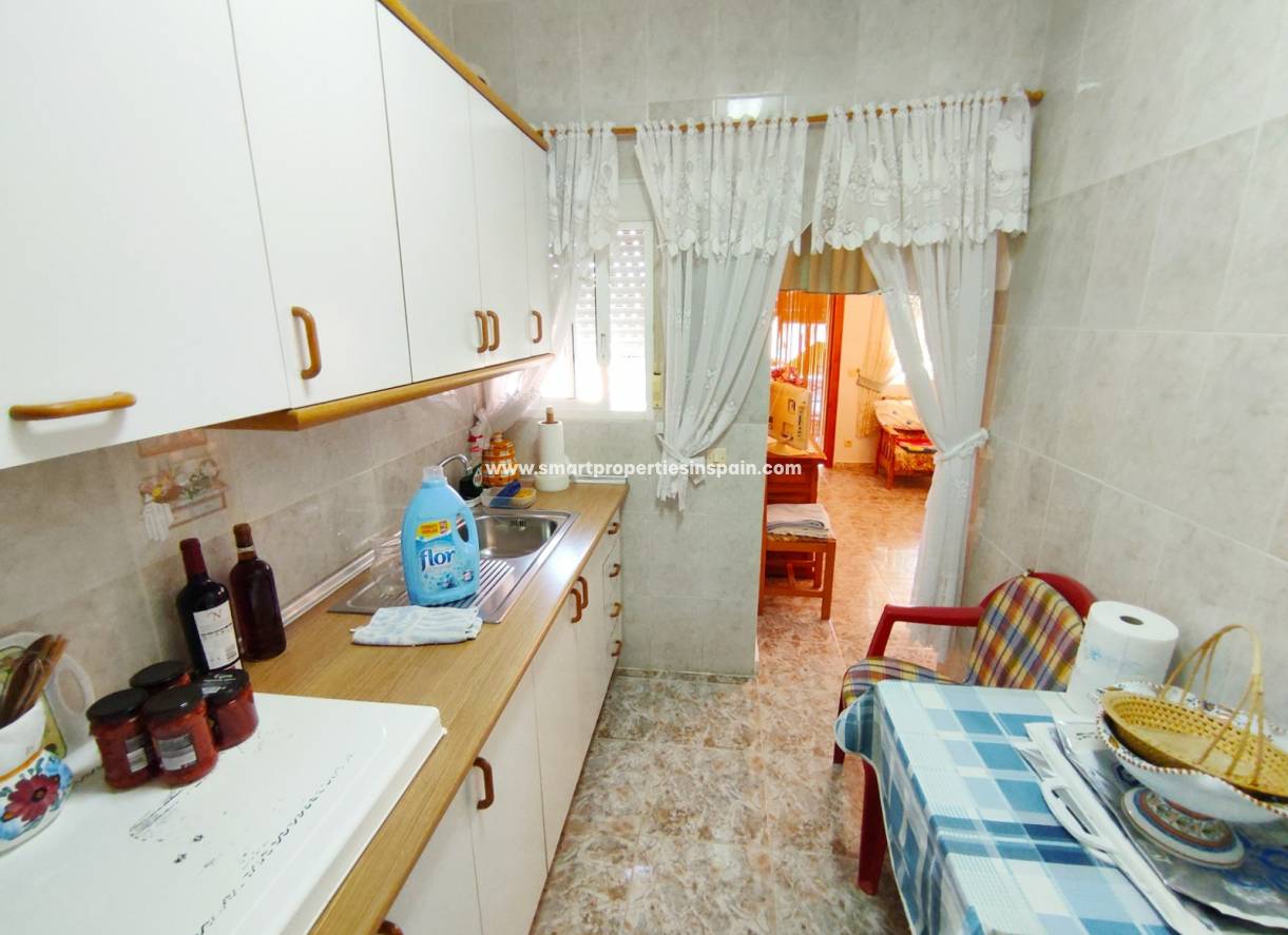 Wederverkoop - Detached Villa - La Marina - Urbanización La Marina