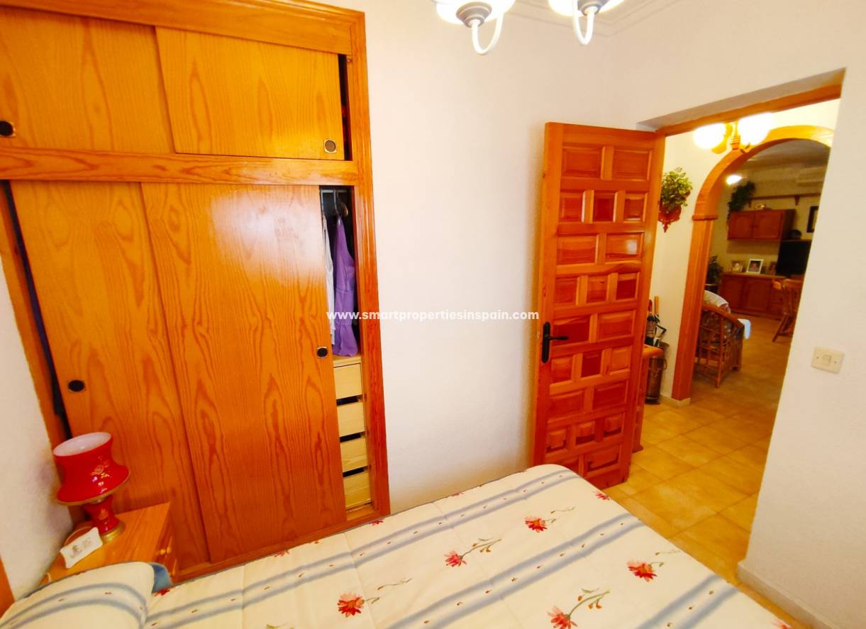 Wederverkoop - Detached Villa - La Marina - Urbanización La Marina