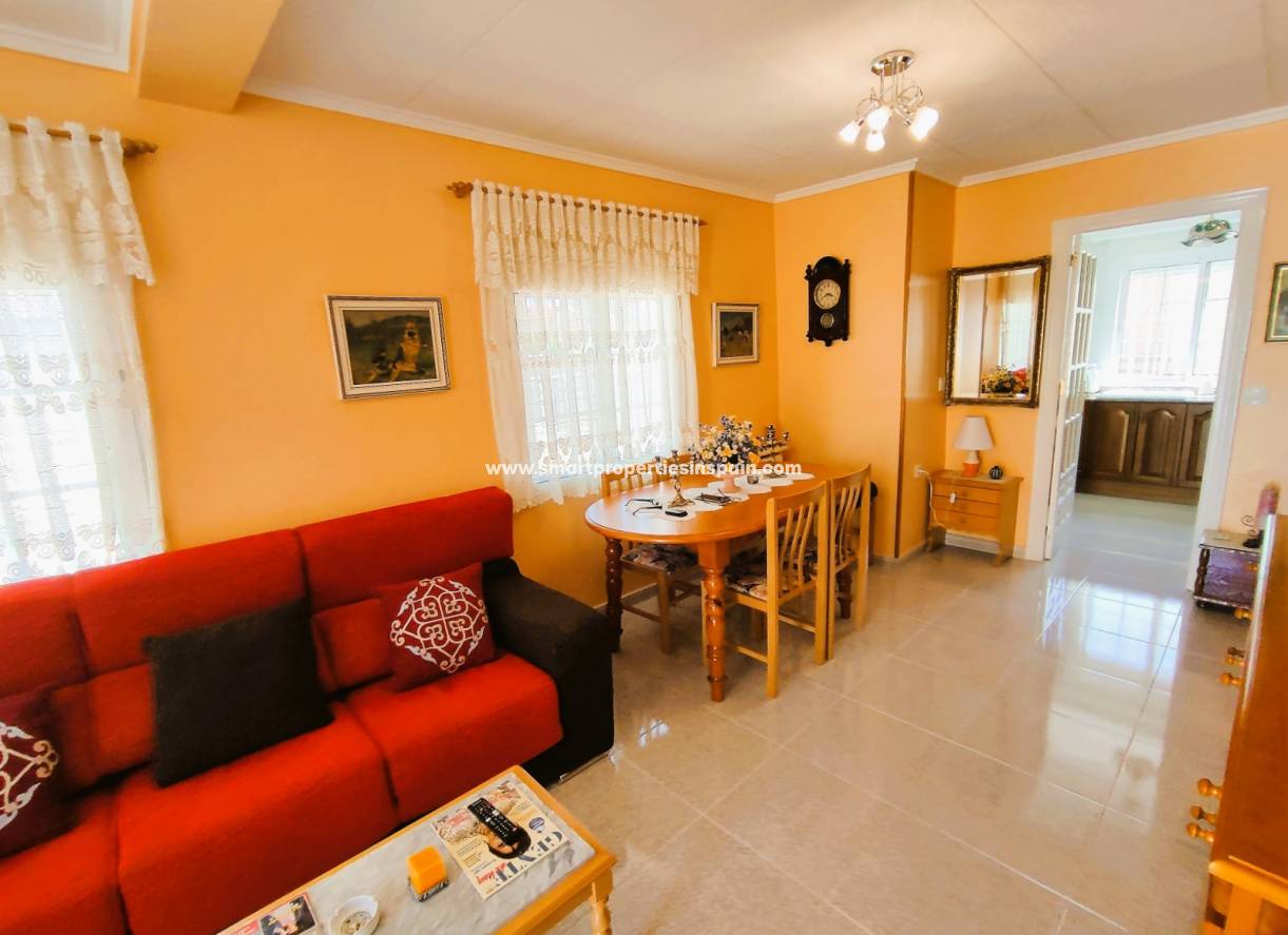 Wederverkoop - Detached Villa - La Marina - Urbanización La Marina