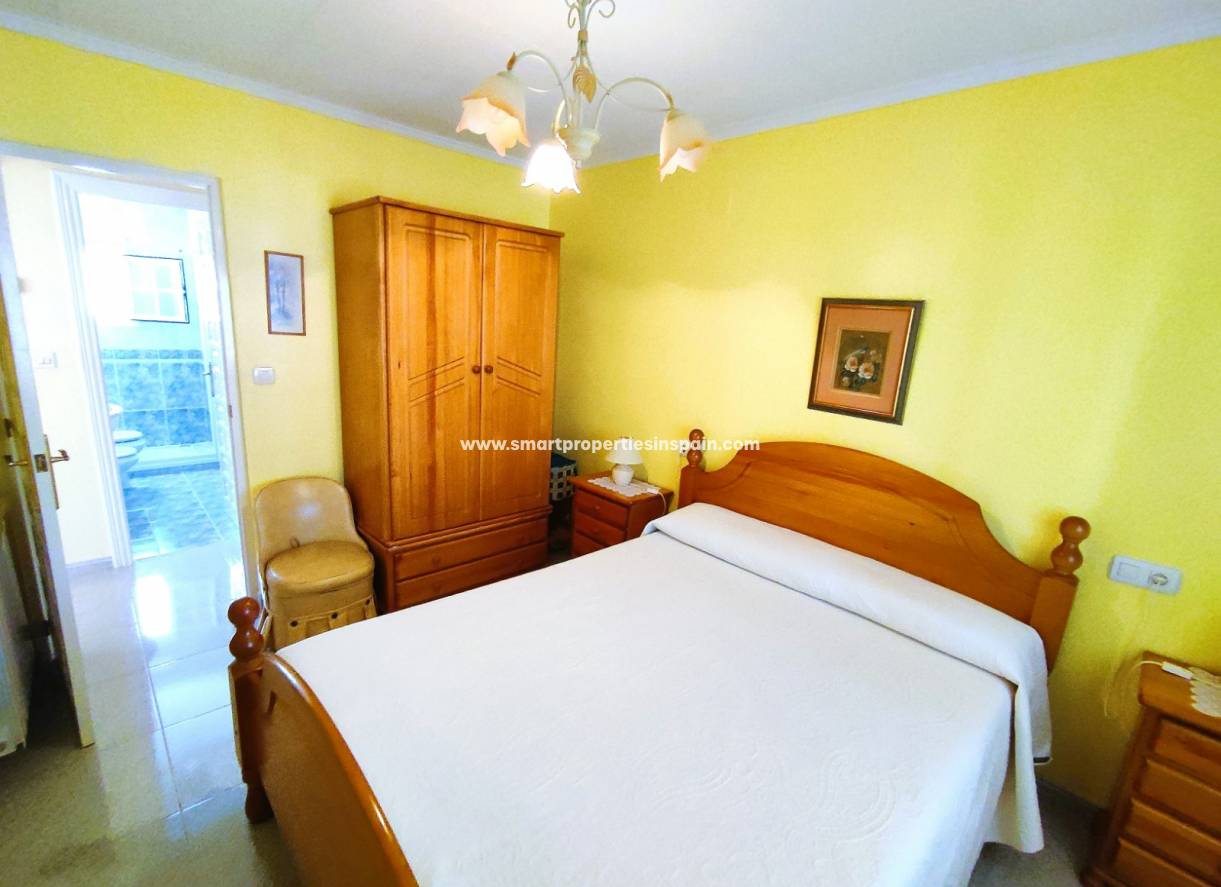 Wederverkoop - Detached Villa - La Marina - Urbanización La Marina