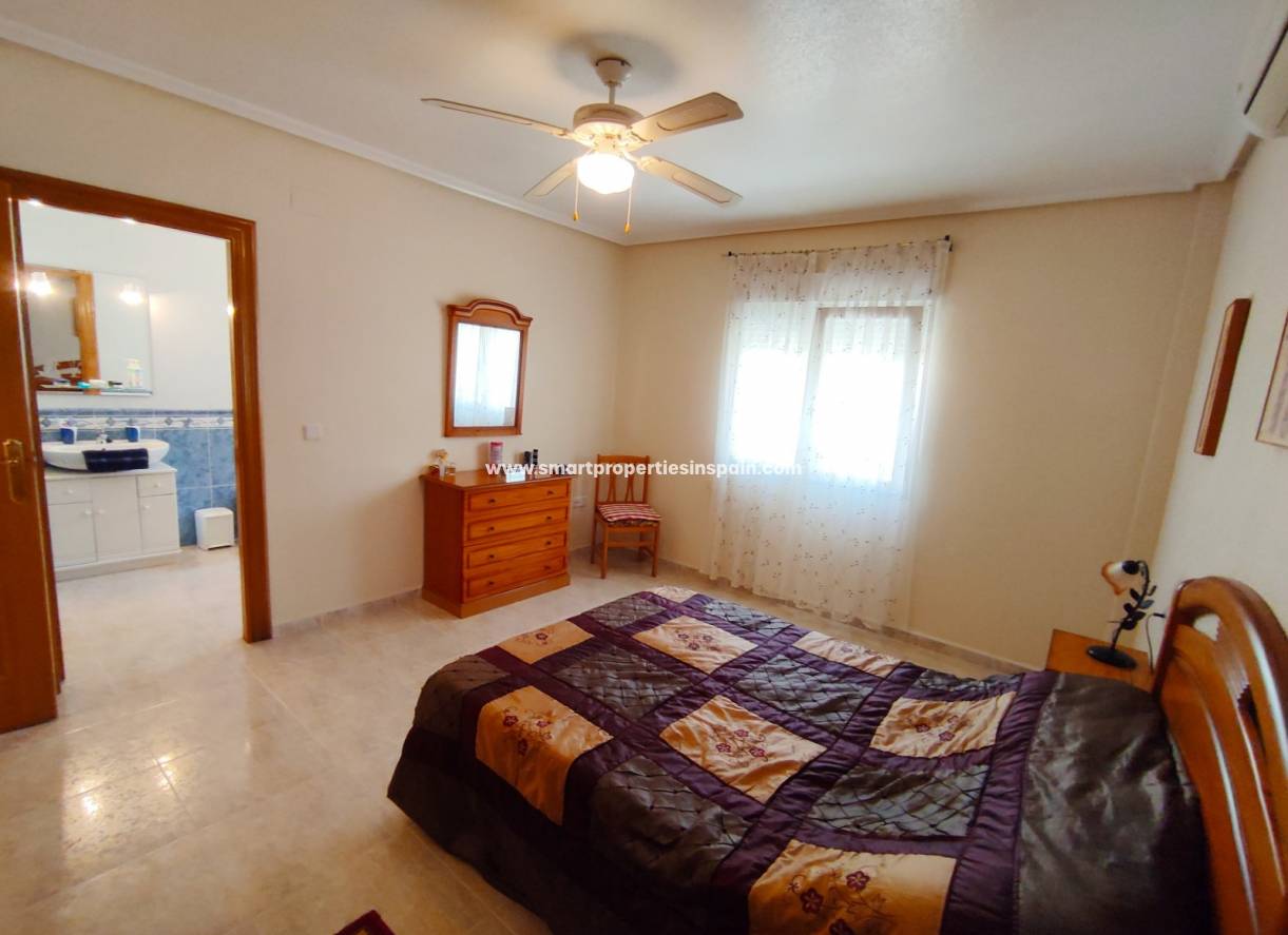 Wederverkoop - Detached Villa - La Marina - Urbanización La Marina