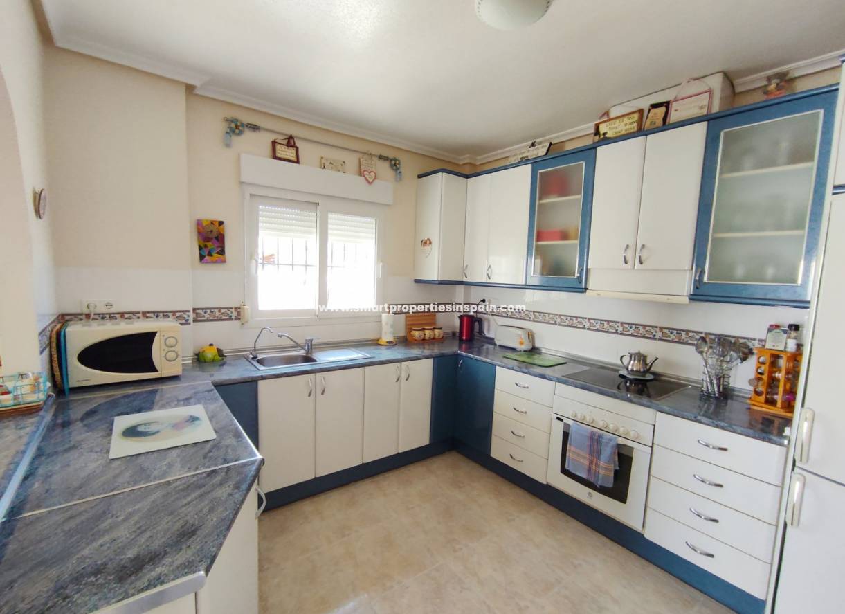 Wederverkoop - Detached Villa - La Marina - Urbanización La Marina