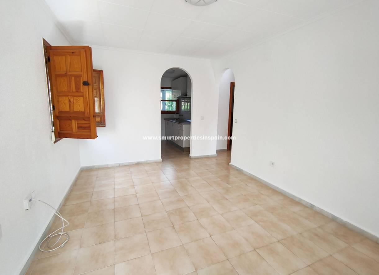 Wederverkoop - Detached Villa - La Marina - Urbanización La Marina