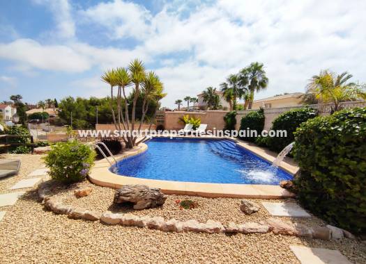 Wederverkoop - Detached Villa - La Marina - Urbanización La Marina