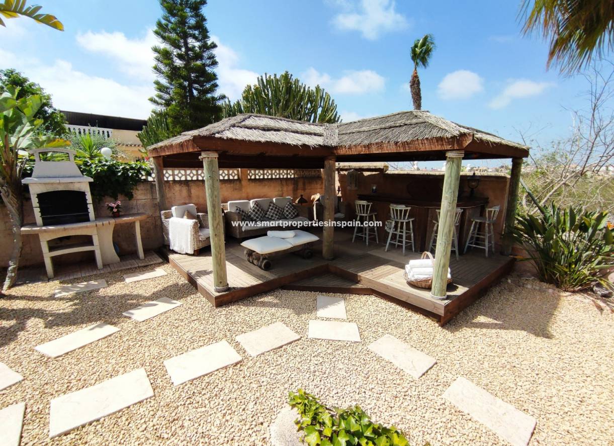 Wederverkoop - Detached Villa - La Marina - Urbanización La Marina
