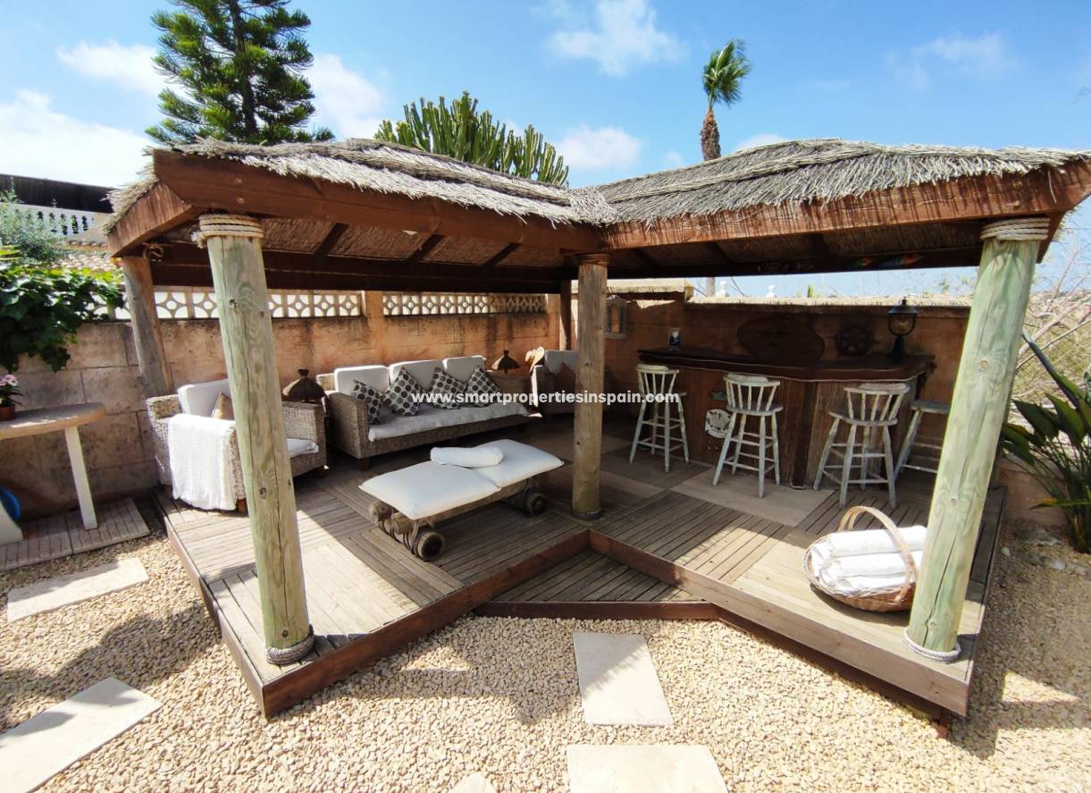 Wederverkoop - Detached Villa - La Marina - Urbanización La Marina