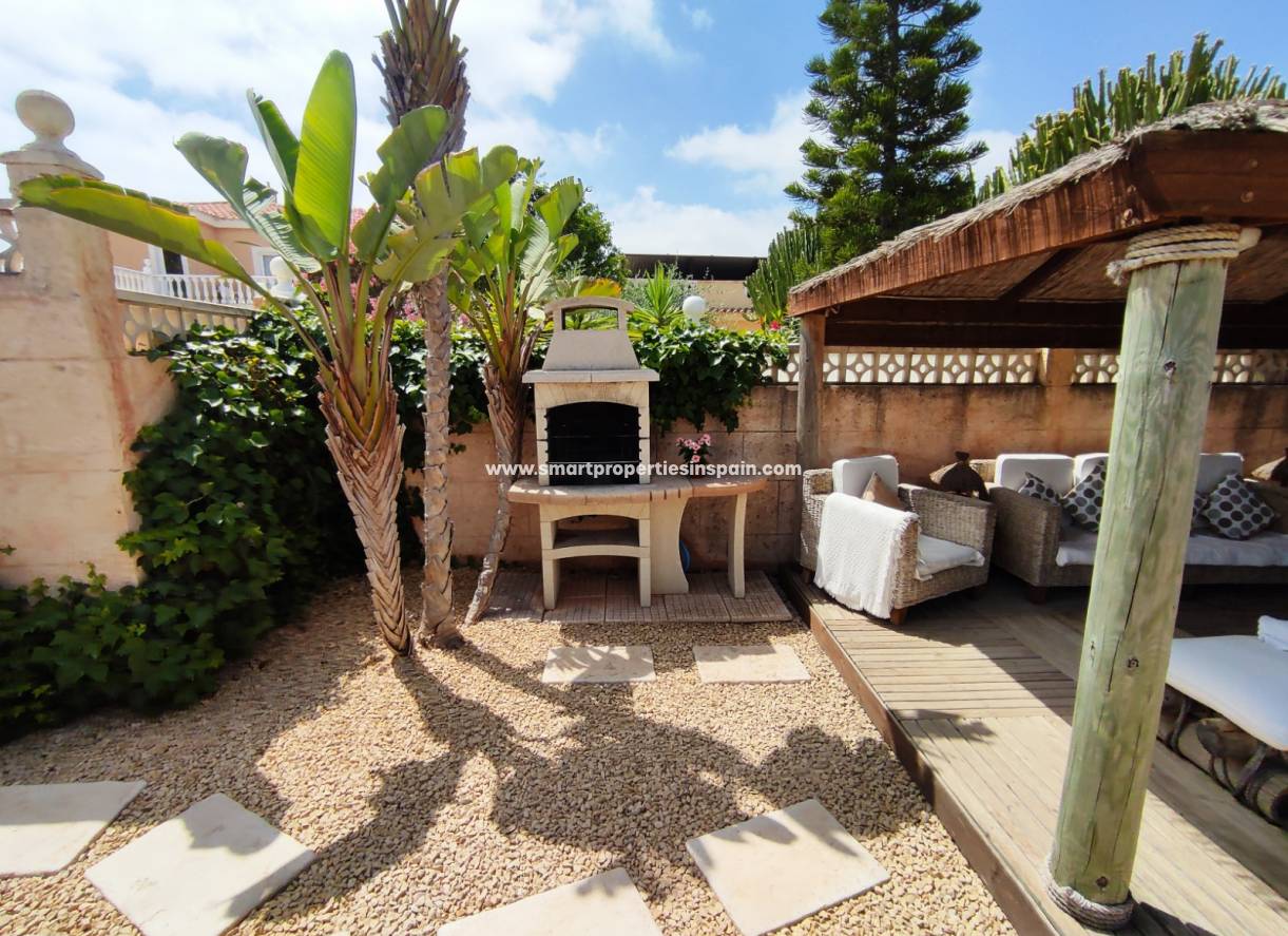 Wederverkoop - Detached Villa - La Marina - Urbanización La Marina