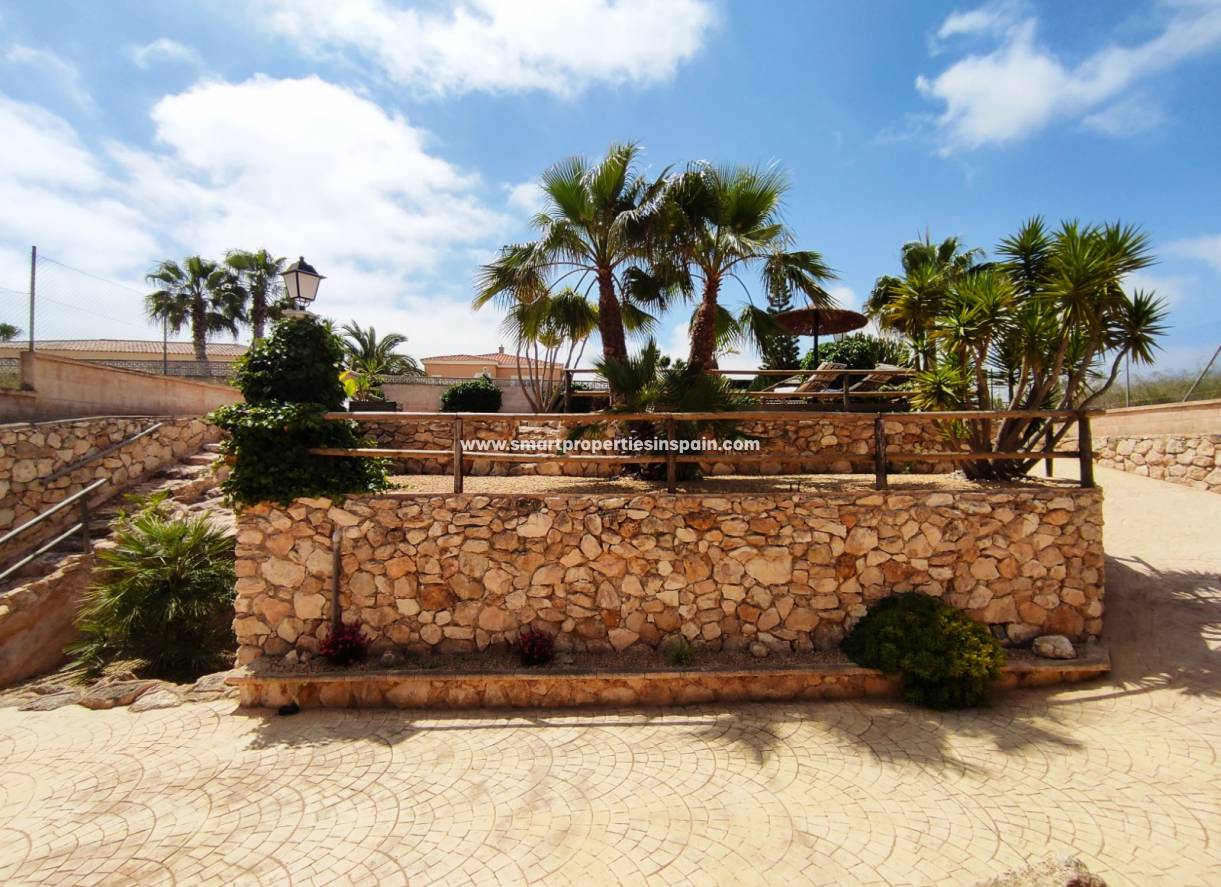Wederverkoop - Detached Villa - La Marina - Urbanización La Marina