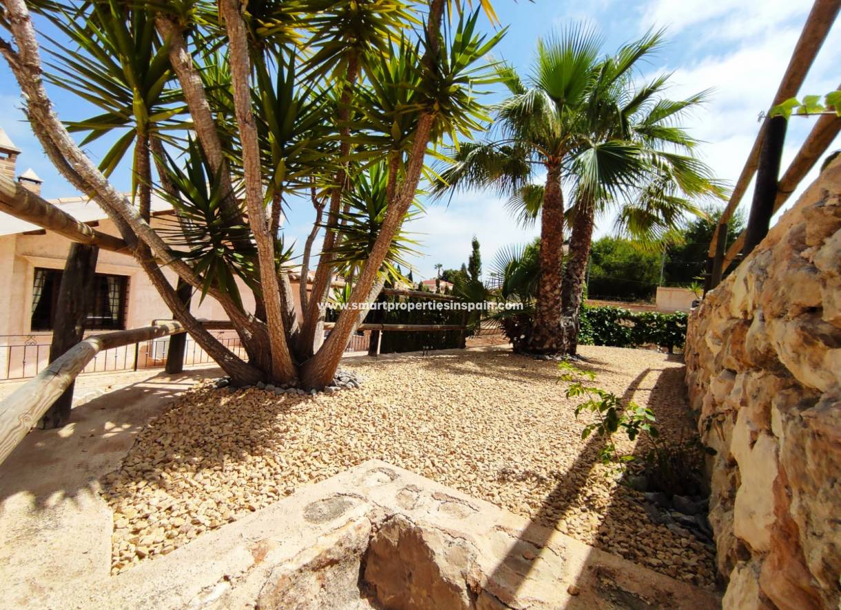 Wederverkoop - Detached Villa - La Marina - Urbanización La Marina