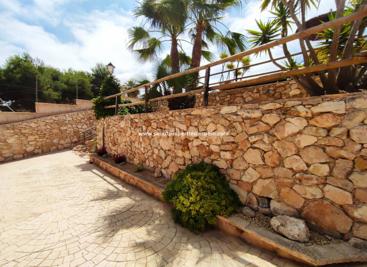 Wederverkoop - Detached Villa - La Marina - Urbanización La Marina
