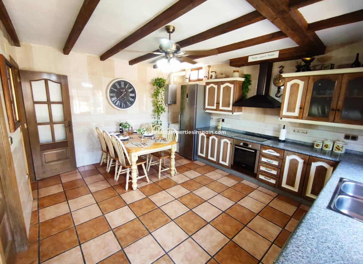 Wederverkoop - Detached Villa - La Marina - Urbanización La Marina
