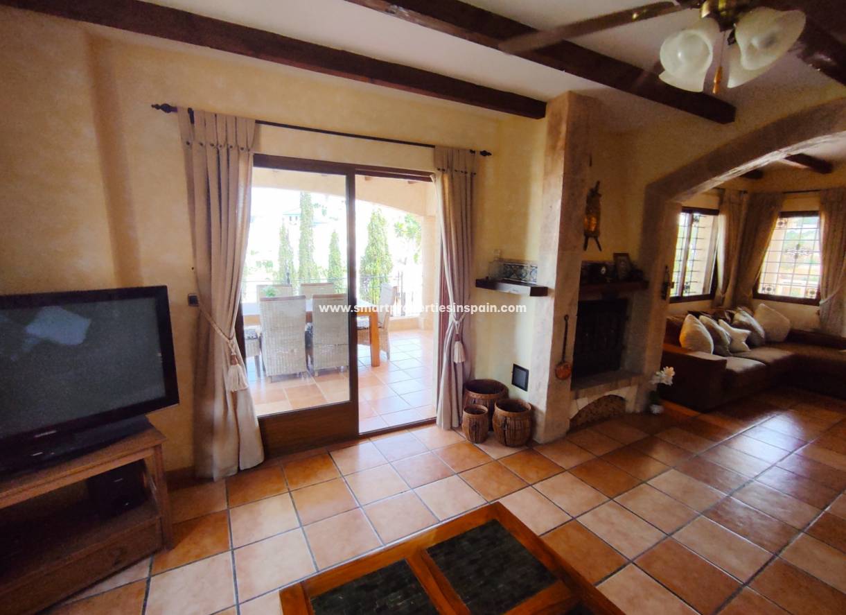 Wederverkoop - Detached Villa - La Marina - Urbanización La Marina
