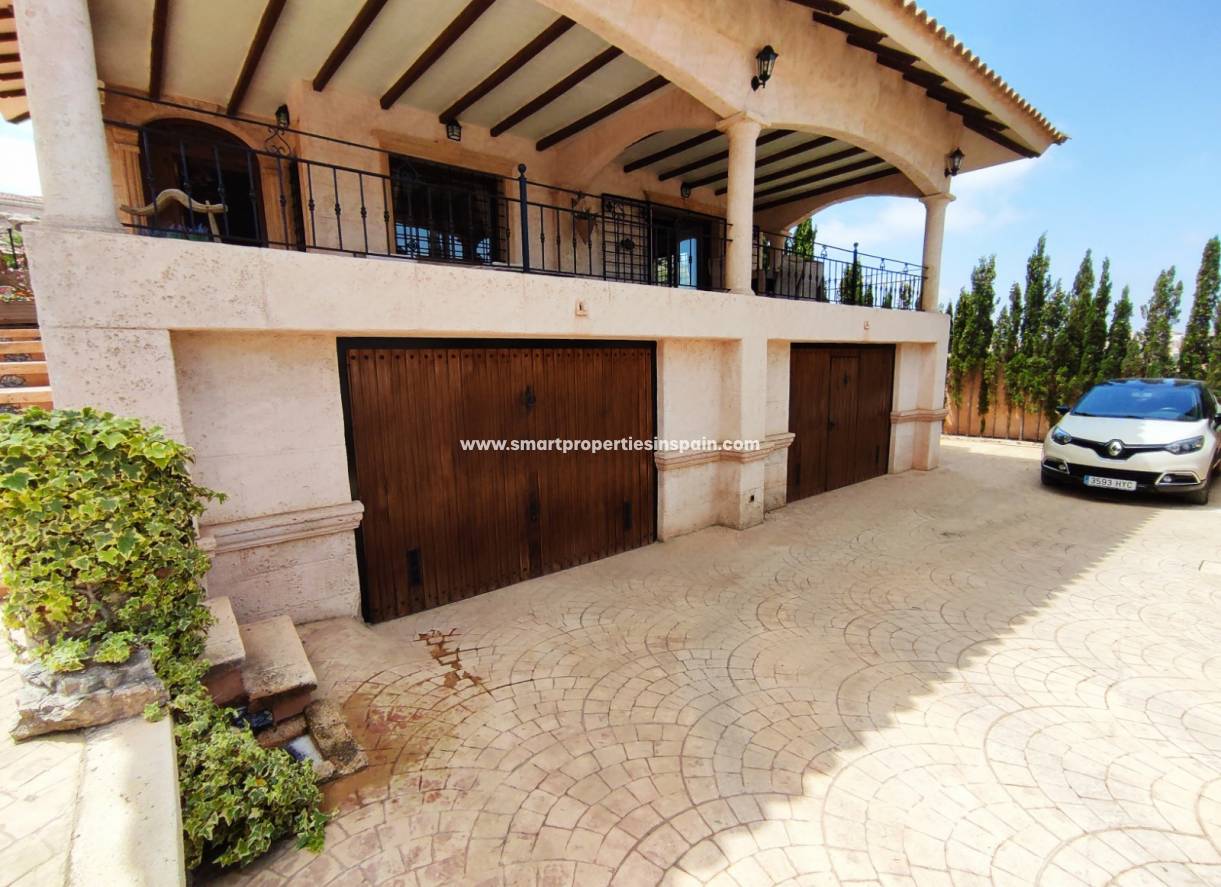 Wederverkoop - Detached Villa - La Marina - Urbanización La Marina