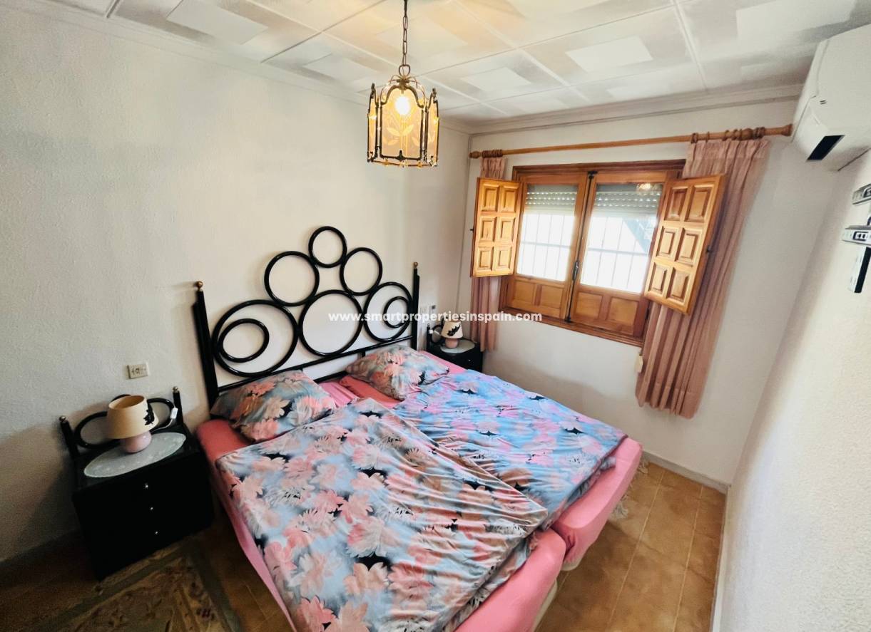 Wederverkoop - Detached Villa - La Marina - Urbanización La Marina