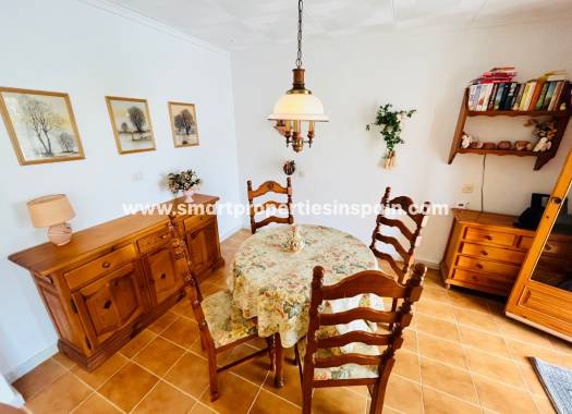 Wederverkoop - Detached Villa - La Marina - Urbanización La Marina