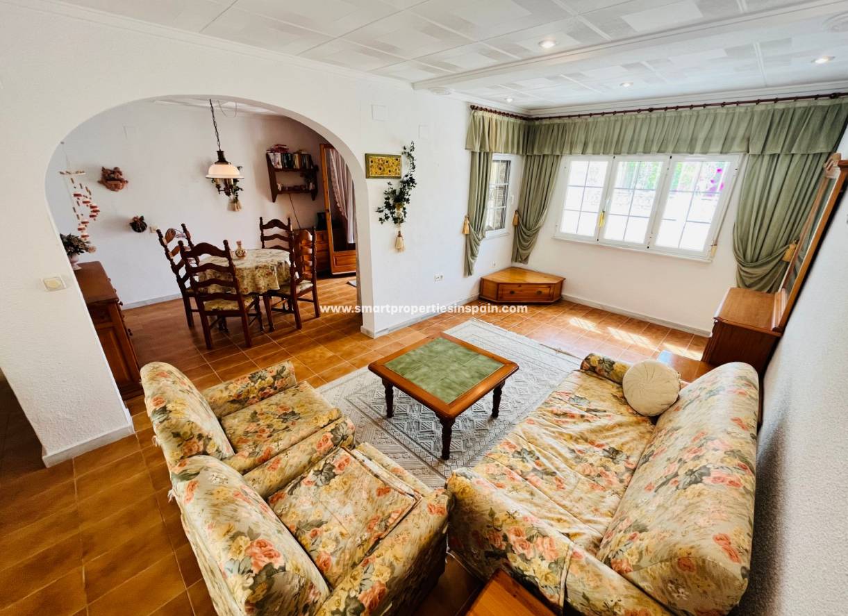 Wederverkoop - Detached Villa - La Marina - Urbanización La Marina