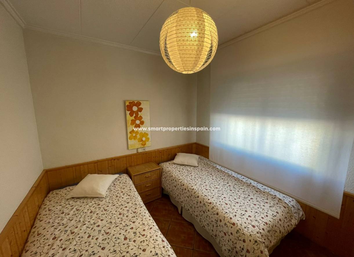 Wederverkoop - Detached Villa - La Marina - Urbanizacion la marina