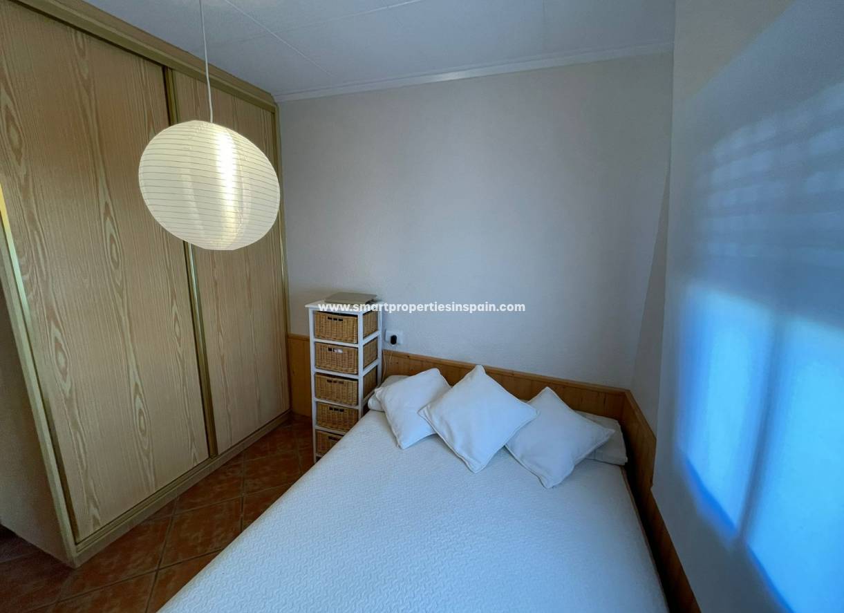 Wederverkoop - Detached Villa - La Marina - Urbanizacion la marina