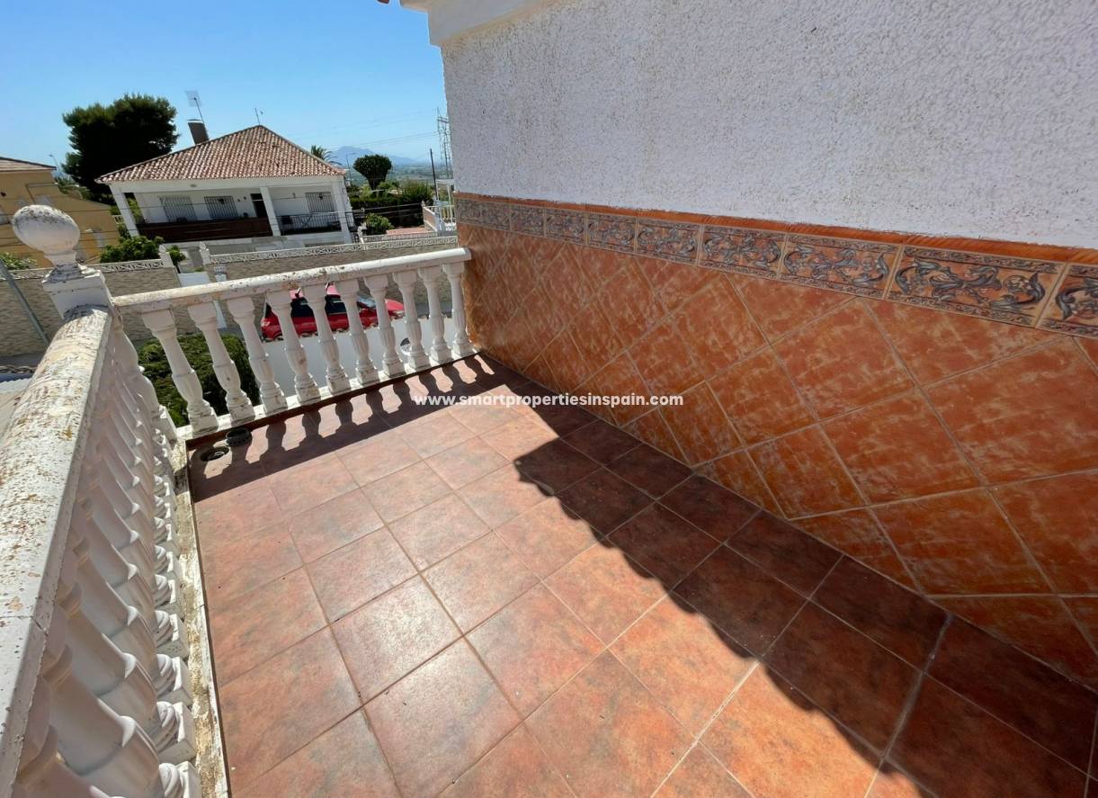 Wederverkoop - Detached Villa - La Marina - Urbanizacion la marina