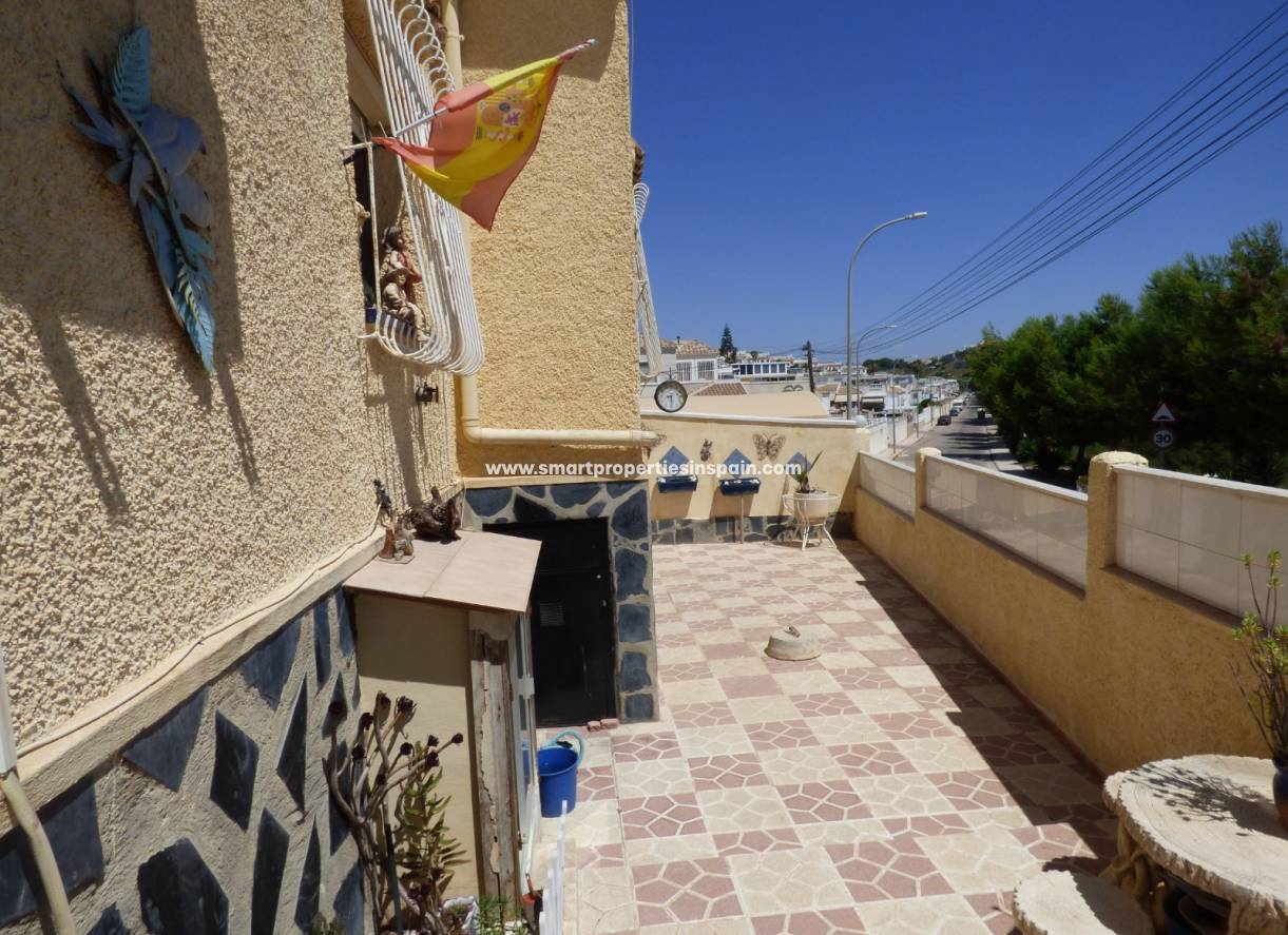 Wederverkoop - Detached Villa - La Marina - Urbanización La Marina