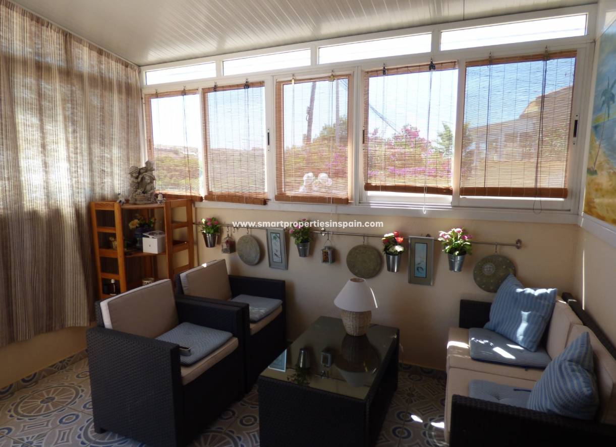 Wederverkoop - Detached Villa - La Marina - Urbanización La Marina