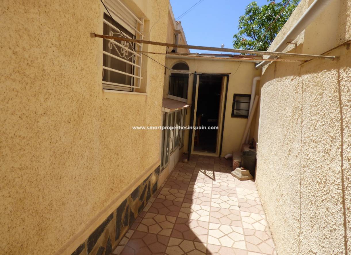 Wederverkoop - Detached Villa - La Marina - Urbanización La Marina