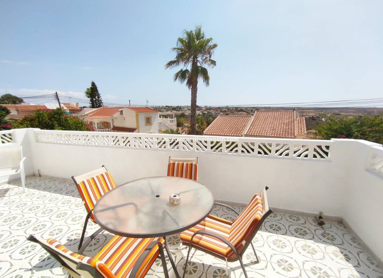 Wederverkoop - Detached Villa - La Marina - Urbanización La Marina