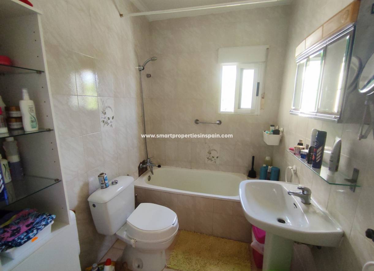 Wederverkoop - Detached Villa - La Marina - Urbanización La Marina