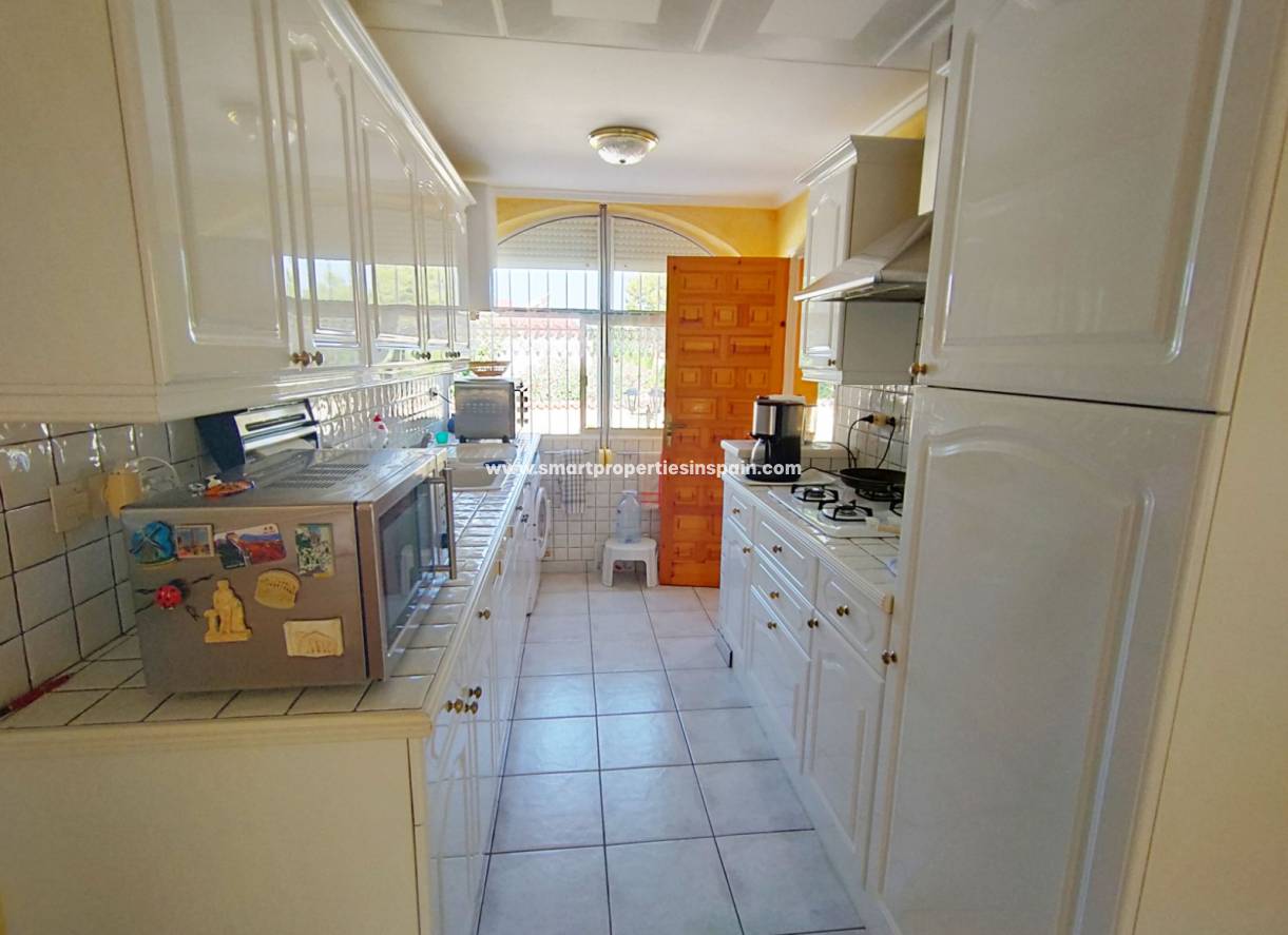 Wederverkoop - Detached Villa - La Marina - Urbanización La Marina