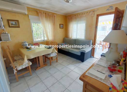 Wederverkoop - Detached Villa - La Marina - Urbanización La Marina