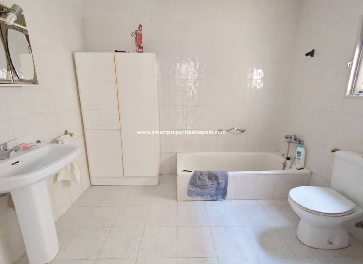 Wederverkoop - Detached Villa - La Marina - Urbanización La Marina