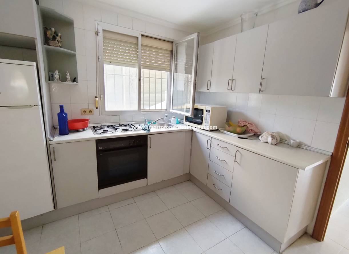 Wederverkoop - Detached Villa - La Marina - Urbanización La Marina