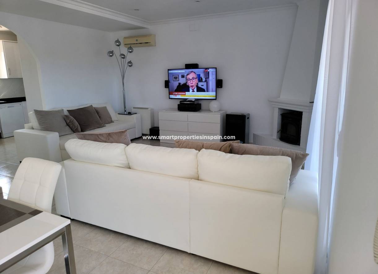 Wederverkoop - Detached Villa - La Marina - Urbanización La Marina