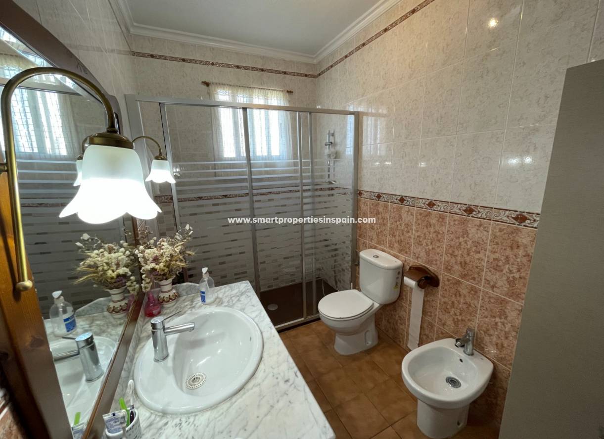 Wederverkoop - Detached Villa - La Marina - Urbanización La Marina