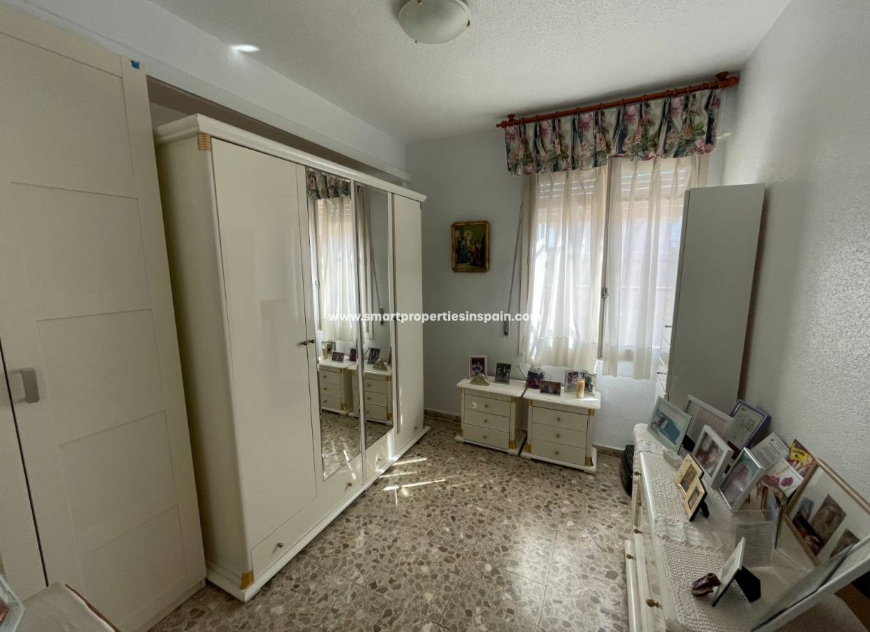 Wederverkoop - Detached Villa - La Marina - Urbanización La Marina