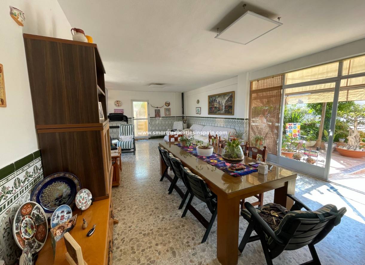 Wederverkoop - Detached Villa - La Marina - Urbanización La Marina