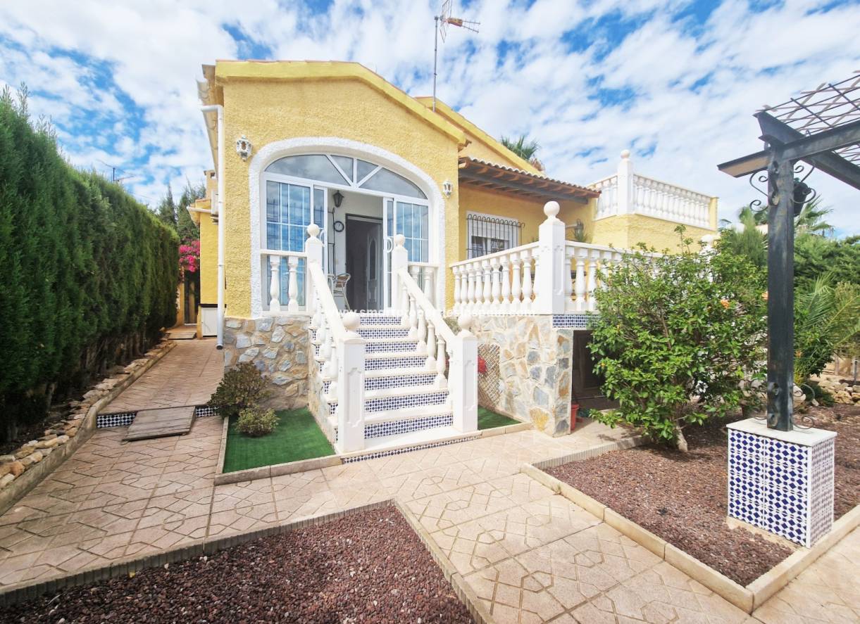 Wederverkoop - Detached Villa - La Marina - Urbanización La Marina