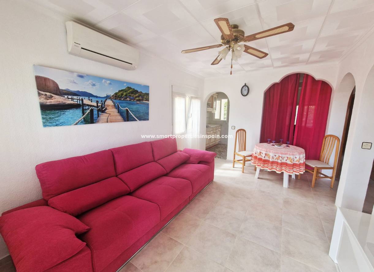 Wederverkoop - Detached Villa - La Marina - Urbanización La Marina