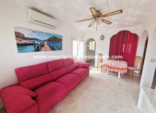 Wederverkoop - Detached Villa - La Marina - Urbanización La Marina